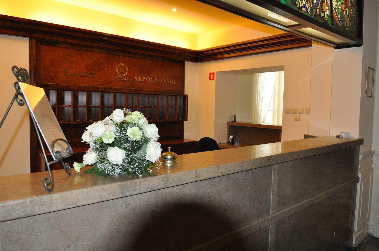 ורשה Hotel "Zajazd Napoleonski" מראה חיצוני תמונה